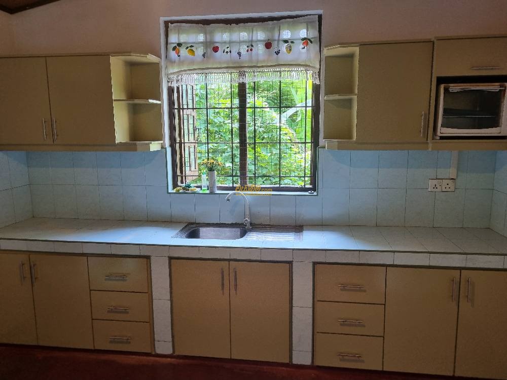 Pantry Cupboards Contractors in Colombo