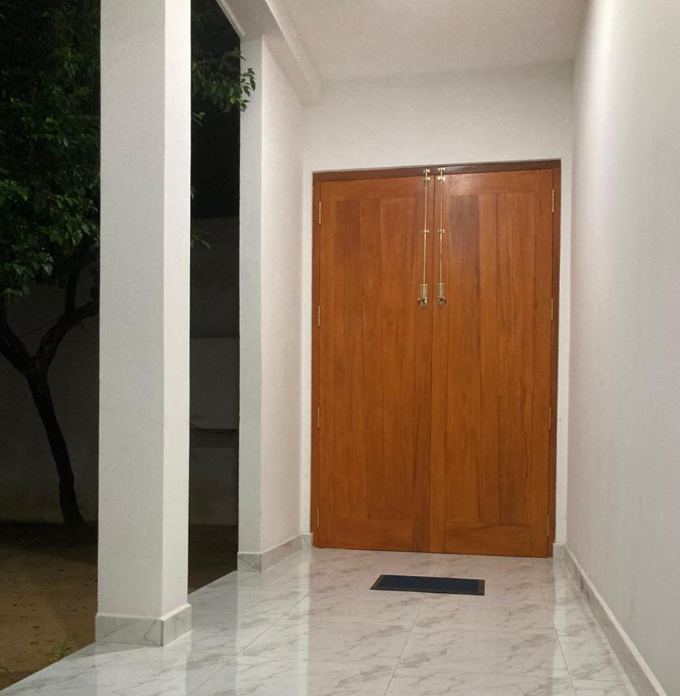 Door and Window installation Alubomulla panadura