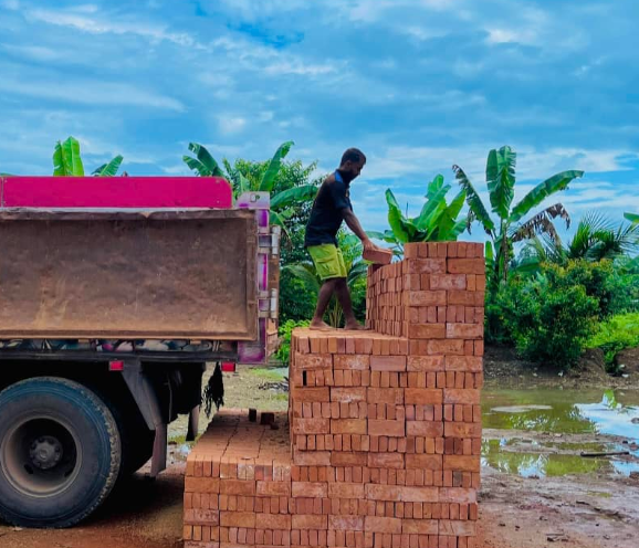 Gadol Transport and service in Hambantota