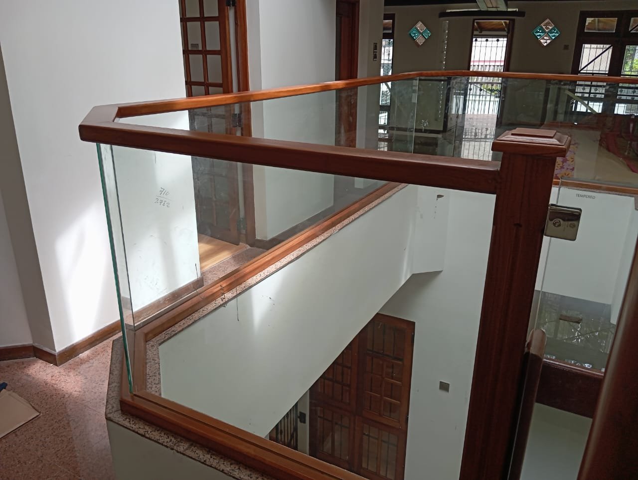 Tempered glass work in Negombo