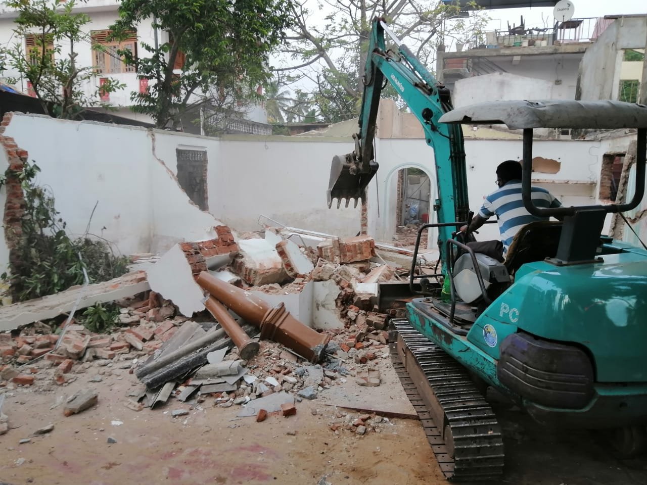 Other image 202512/concrete-demolition-and-removal-sri-lanka-wedabima-befc0e0194.jpeg