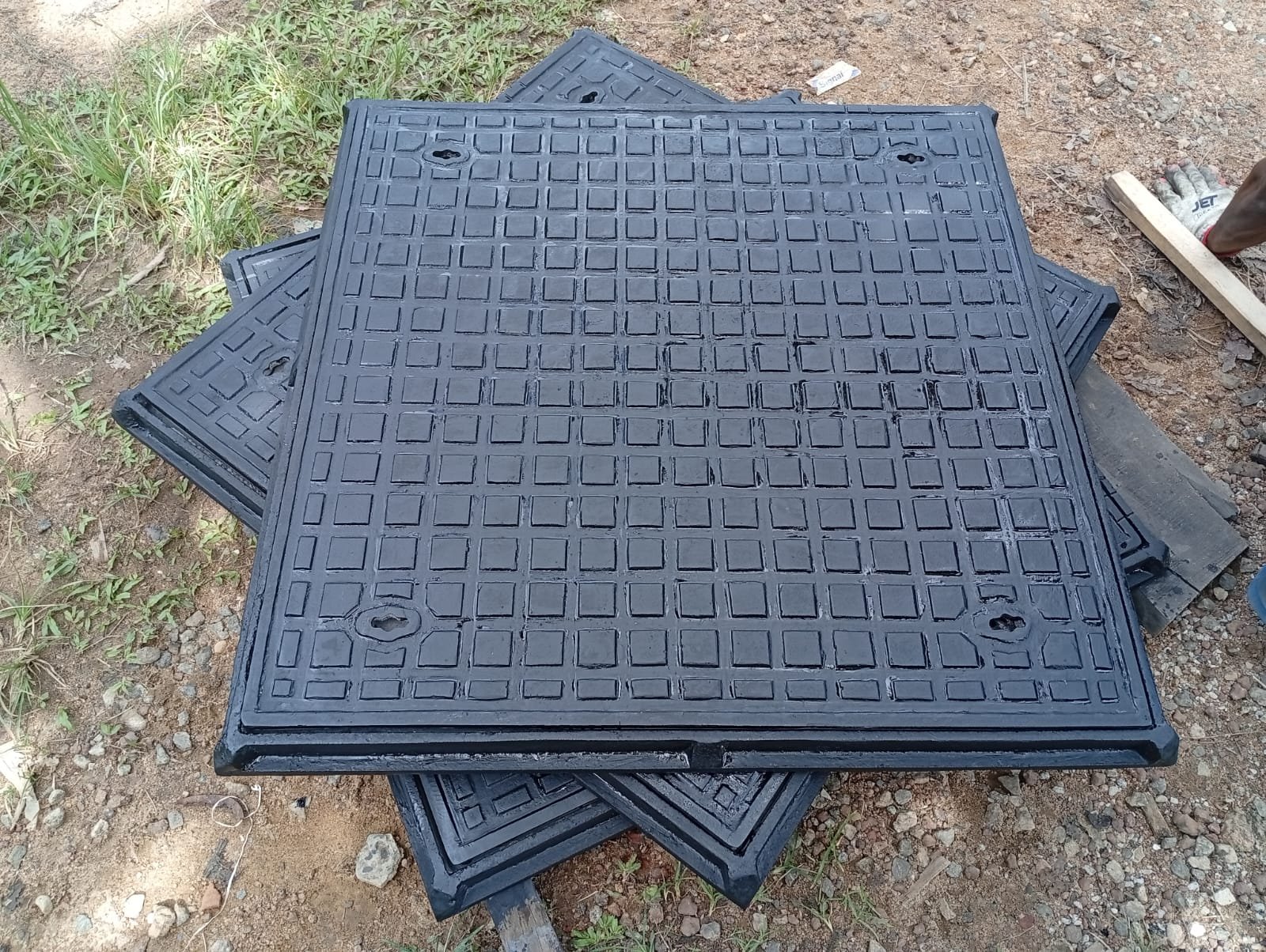Other image 202607/cast-iron-manhole-cover-price-in-peliyagoda-wedabima-939e27435a.jpeg