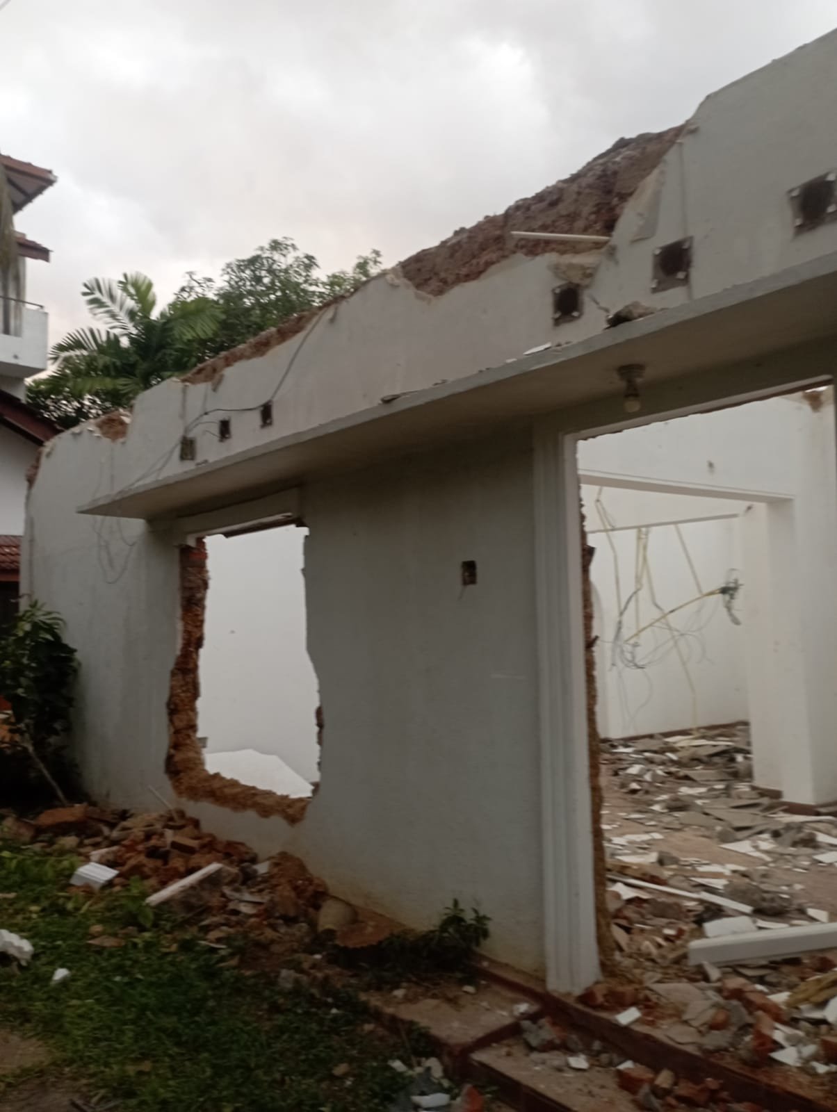 Other image 202609/building-demolition-in-srilanka-wedabima-2e97f17062.jpeg