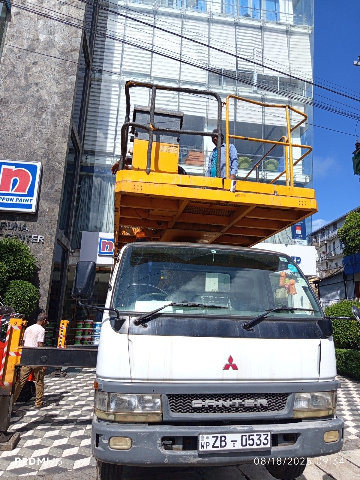 Other image 202609/man-bucket-truck-hire-price-in-kiribathgoda-wedabima-67c13e9e6f.jpeg